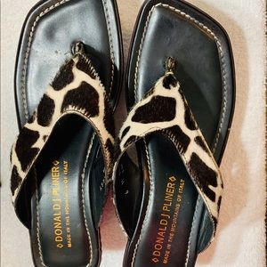 Donald J Pliner thong sandal clogs.